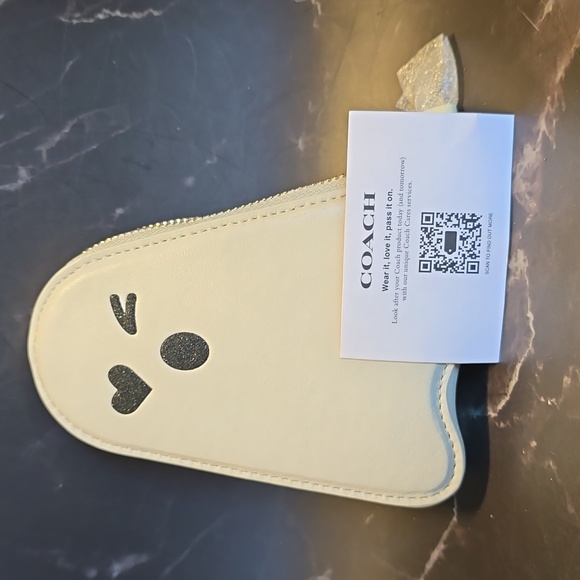 Rare Discontinued Genuine NWT Coach leather HALLOWEEN Ghost coin case - Picture 4 of 5